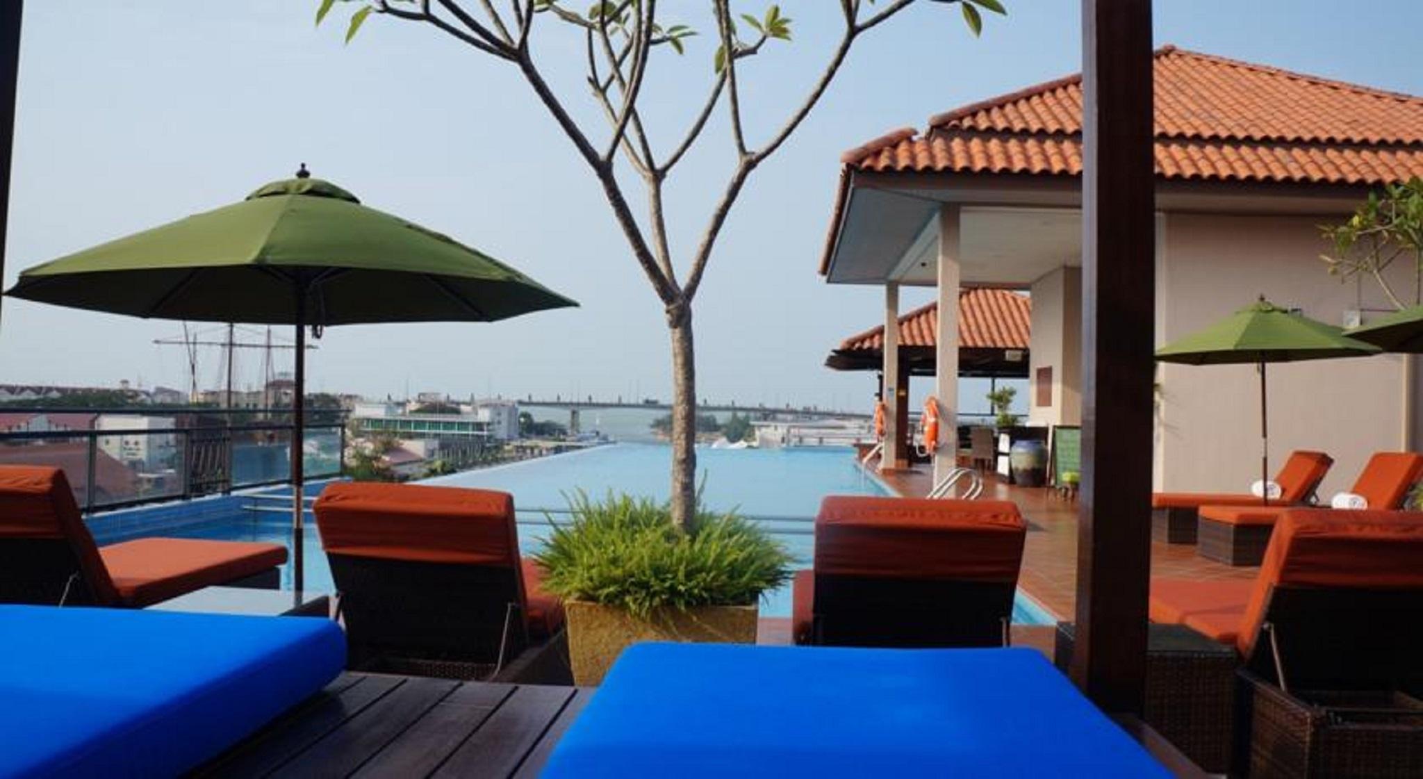Отель Casa Del Rio Melaka Экстерьер фото